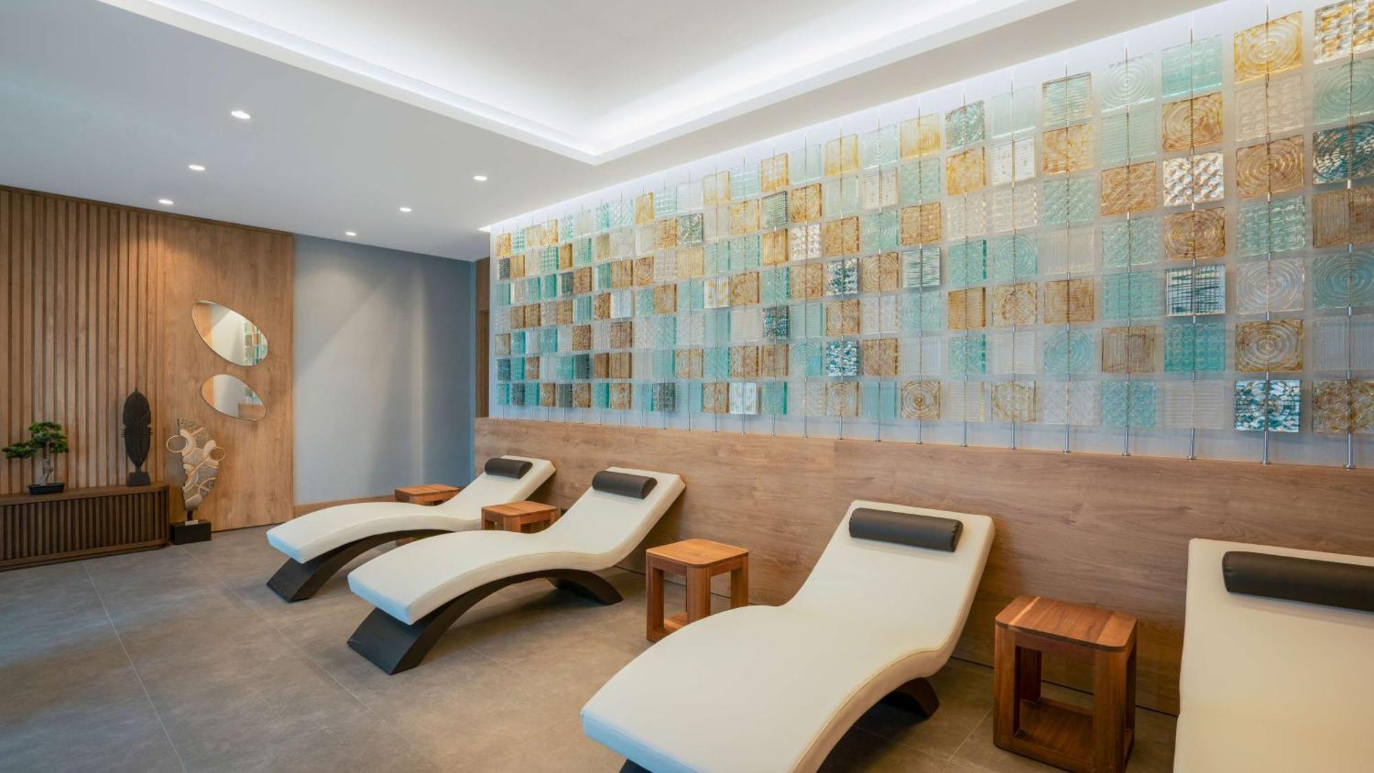 Radisson Hotel Istanbul Merter Екстериор снимка