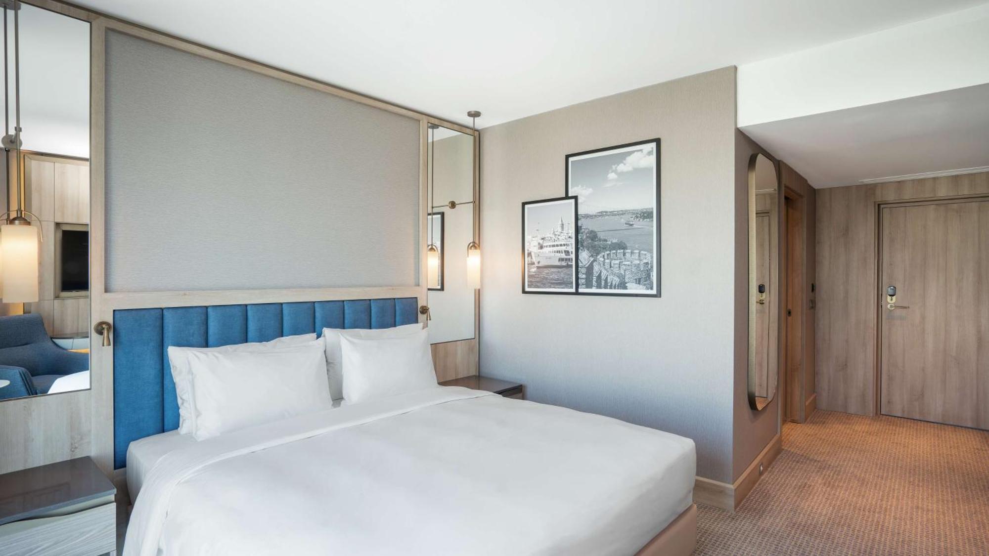 Radisson Hotel Istanbul Merter Екстериор снимка
