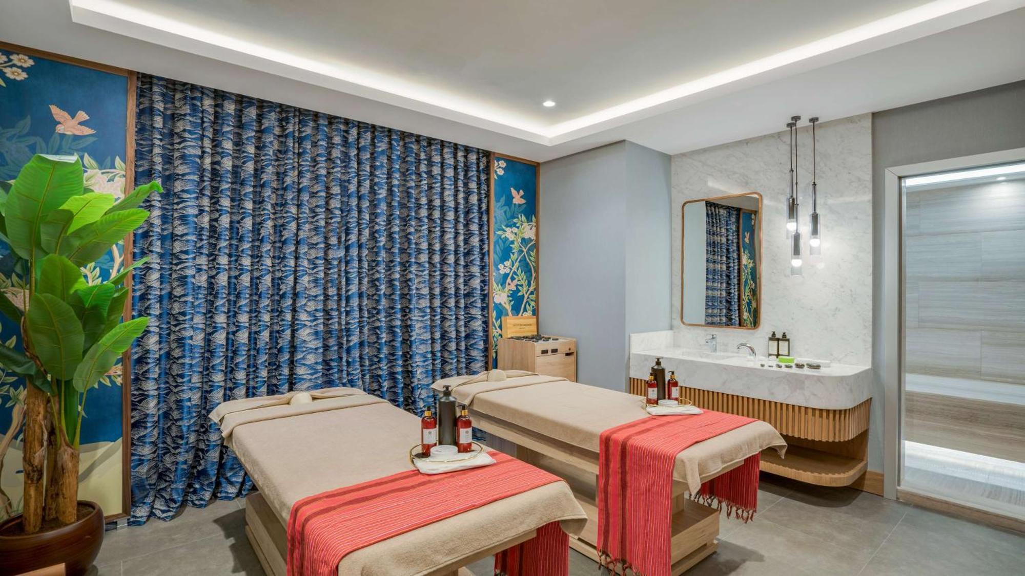 Radisson Hotel Istanbul Merter Екстериор снимка