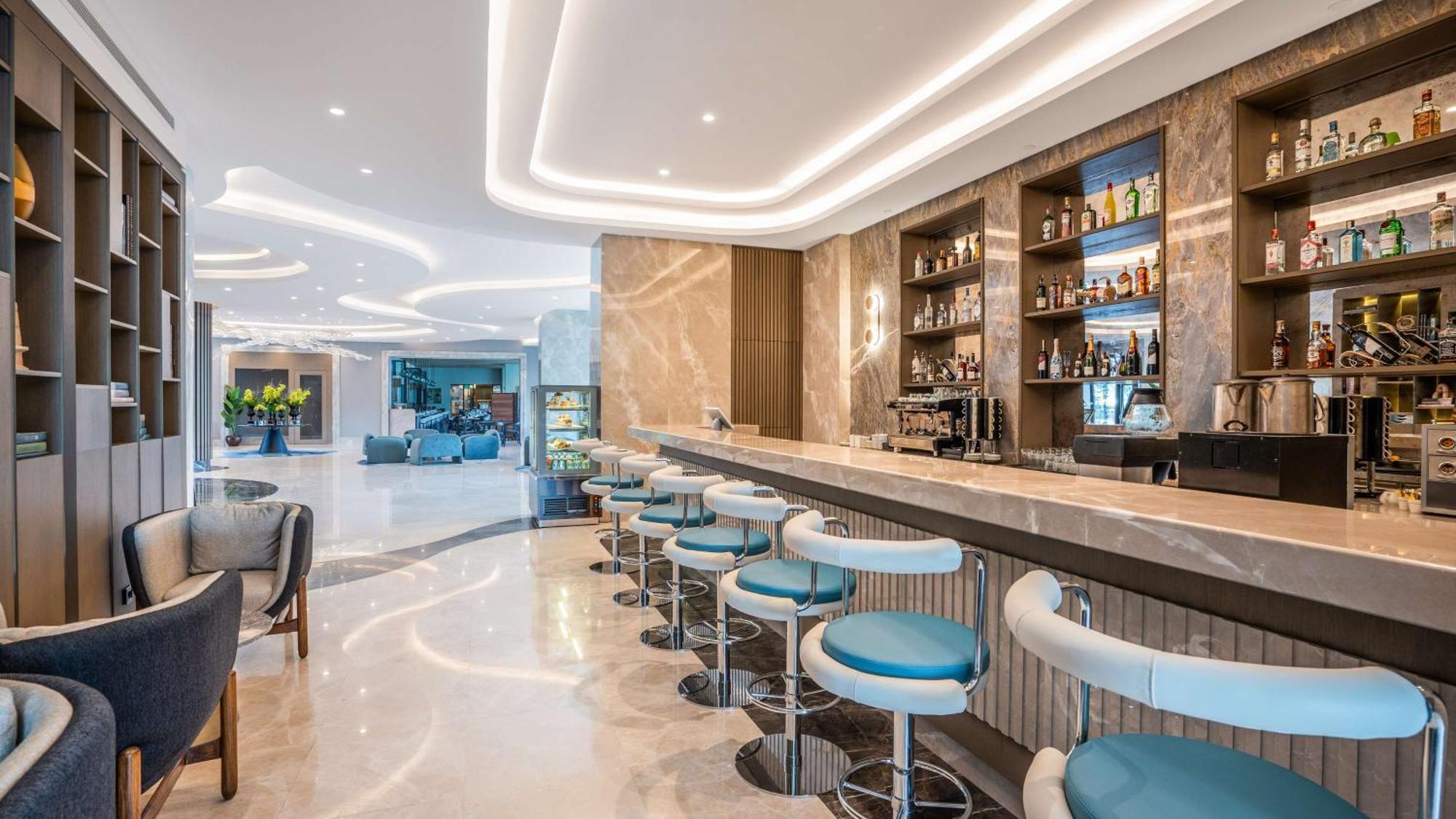 Radisson Hotel Istanbul Merter Екстериор снимка